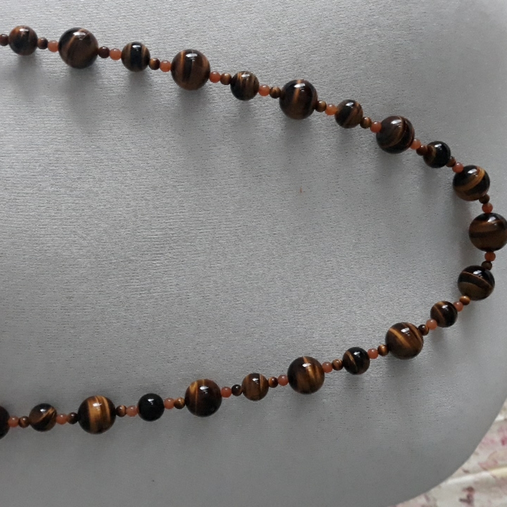 Vintage GSJ Tiger's Eye necklace.